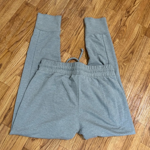 Free People Movement Gray Sweatpant Elastic Waistband Cotton Joggers Size Small - Picture 2 of 3